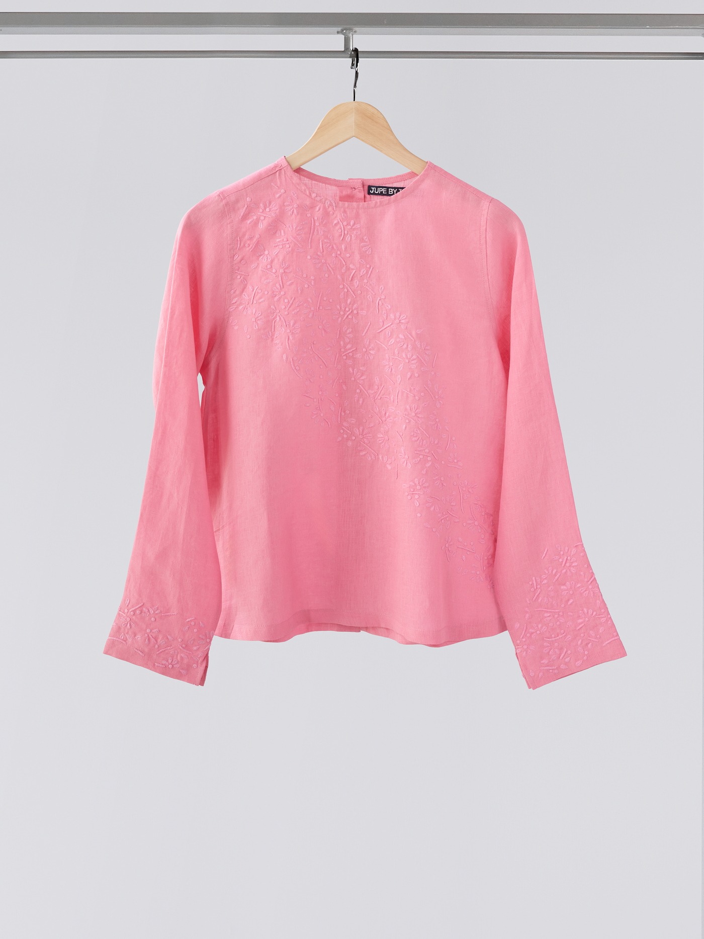 Tops + Shirts | Jupe by Jackie